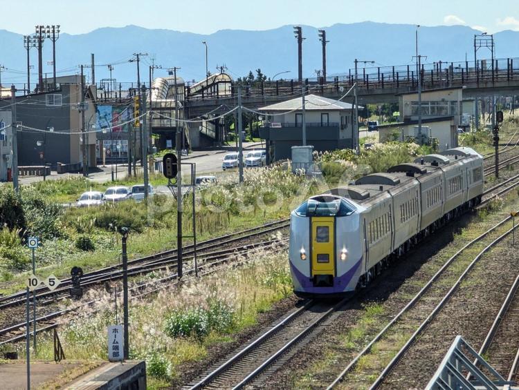特急北斗　261系1000番台　長万部駅 特急北斗,261系1000番台,長万部駅の写真素材