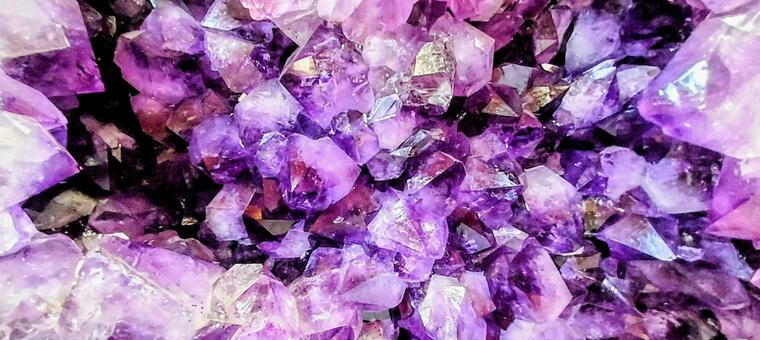 アメジスト 紫水晶 3 アメジスト,水晶,紫の写真素材