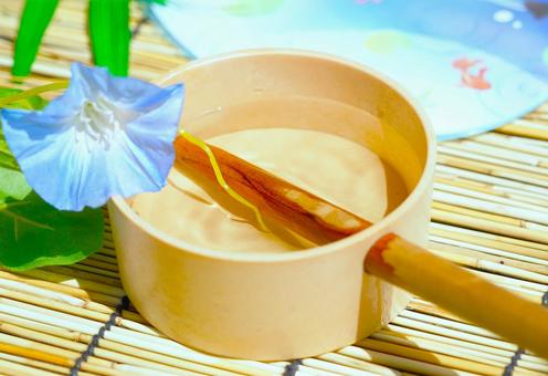 Ladle, morning glory, fan, JPG