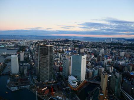 横浜の夕景 横浜の夕景 夕暮れ,ビル群,町並みの写真素材