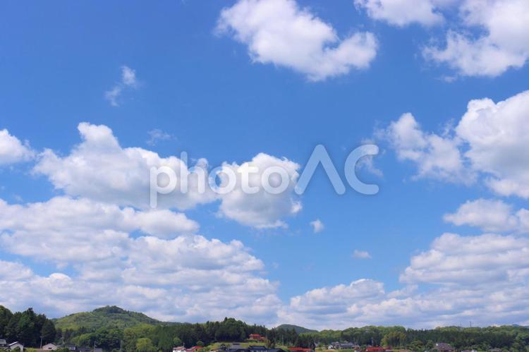 ６月の空と風景 空,雲,６月の写真素材