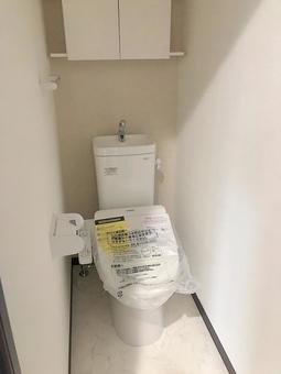 已完成施工的廁所 001(垂直位置) 已完成施工的廁所 001(垂直位置)