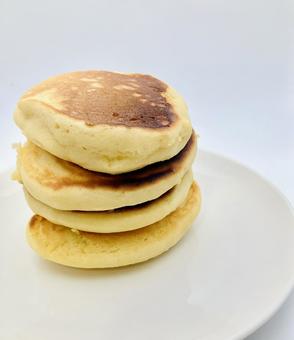 手作りのシンプルなパンケーキタワー 手作りのシンプルなパンケーキタワー パンケーキ,ホットケーキ,お菓子の写真素材