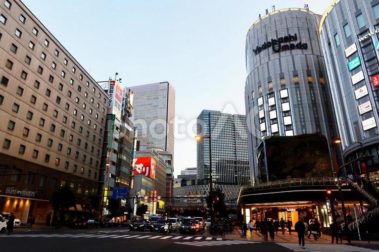 大阪・梅田の街の風景 阪急,駅前,大都市の写真素材