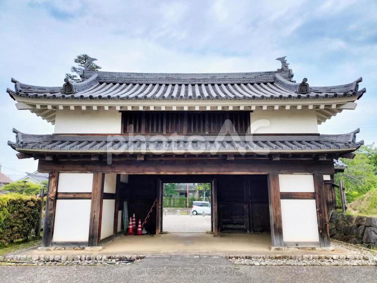 西尾市歴史公園　内側から見る鍮石門　正面 西尾市歴史公園,鍮石門,西尾城の写真素材