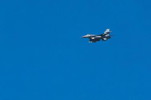 F-16戦闘機 F-16戦闘機の写真