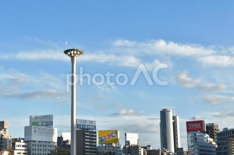 秋空の新大阪駅付近　風景 秋,秋空,新大阪駅の写真素材