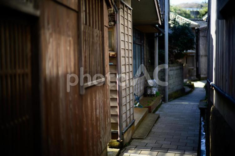 宿根木の町並み 宿根木の町並み,宿根木,町並みの写真素材