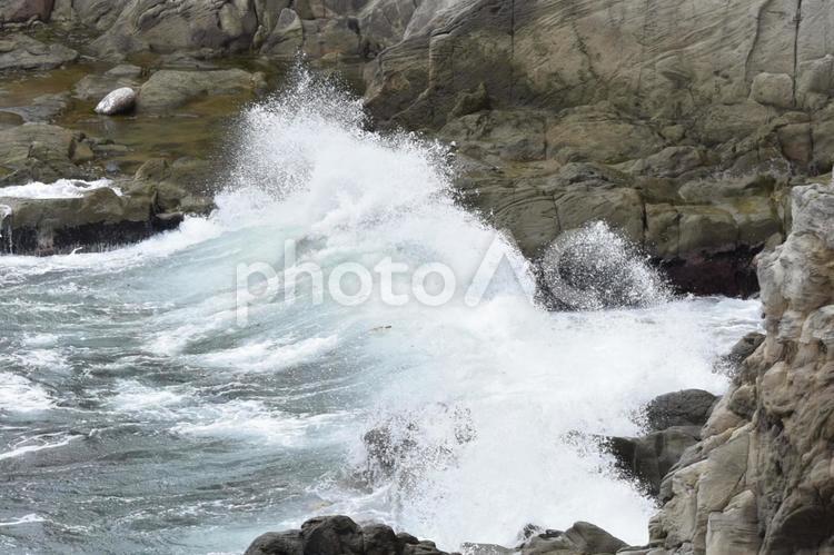 海と波　立待岬　2 海,波,風景写真の写真素材