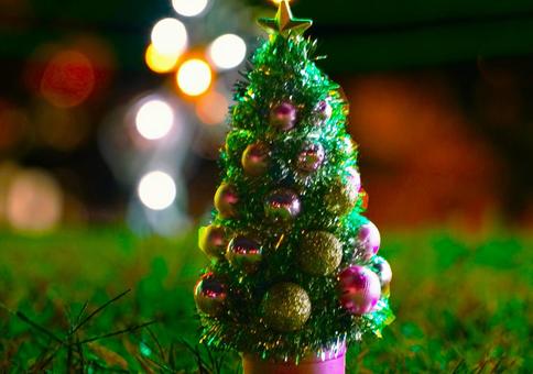 グリーン上のツリーの写真