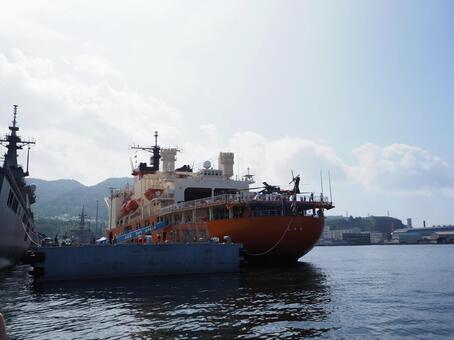 広島県呉市　アレイからすこじま 広島県,呉市,潜水艦の写真素材