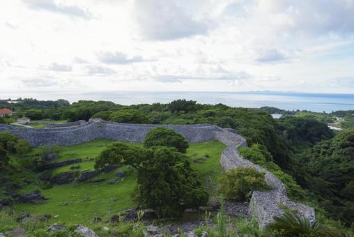 世界遺産の今帰仁城 世界遺産の今帰仁城の写真