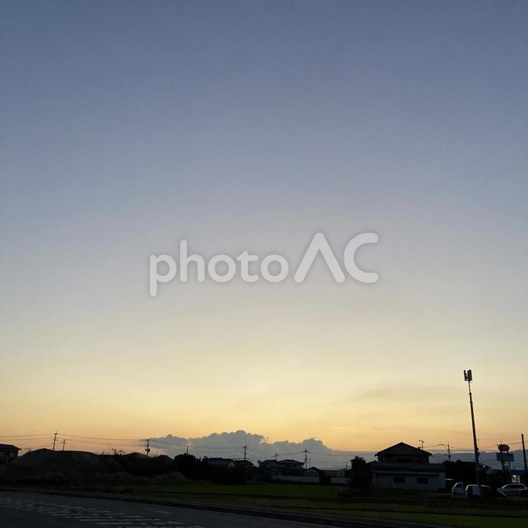 夕暮れの空 夕暮れ,夕方,空の写真素材