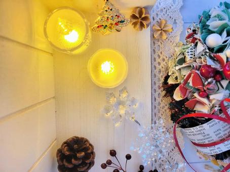 布のクリスマスリースとオーナメント 布のクリスマスリースとオーナメント クリスマスリース,クリスマス,ろうそくの写真素材