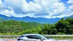 車窓からの風景 中央道 中央自動車道,中央道,高速道路の写真素材