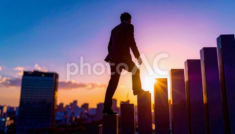 都市背景に階段を上がっていくビジネスマン ビジネスマン,右肩上がり,都市の写真素材
