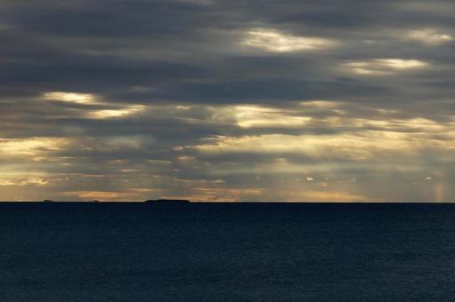 ニューカレドニア389 ウヴェア島 夕景 ニューカレドニア389 ウヴェア島 夕景の写真