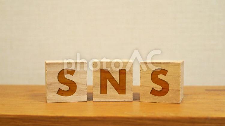 SNS ソーシャルメディアのイメージ背景 sns,ソーシャルメディア,コミュニケーションの写真素材