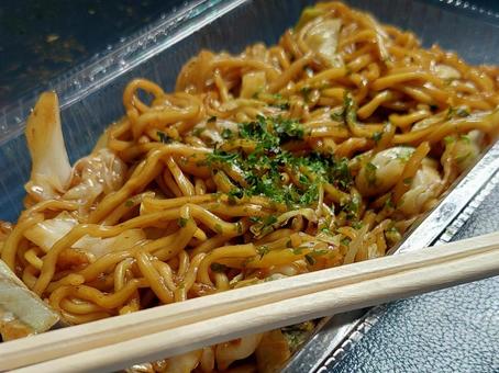 焼きそば 焼きそば 焼きそば,夜店,テイクアウトの写真素材