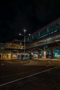 【新潟】夜の新潟駅 【新潟】夜の新潟駅の写真