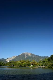 伊吹山と三島池4 伊吹山と三島池4の写真