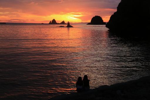 大田子海岸の美しい夕景 大田子海岸の美しい夕景 美しい夕景,大田子海岸,夕陽の写真素材