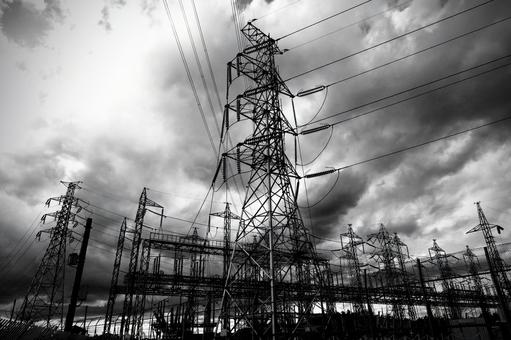 電線 電線,発電所,モノクロの写真素材