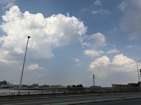 もくもく雲 もくもく雲 青空,雲,綺麗の写真素材