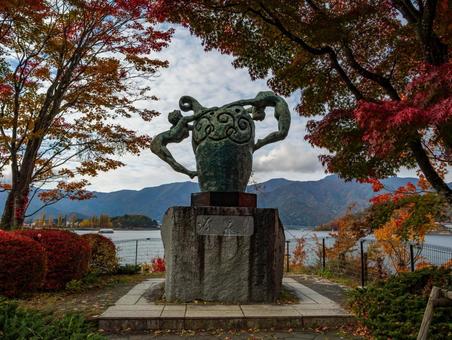 晩秋の河口湖 河口湖,紅葉,晩秋の写真素材