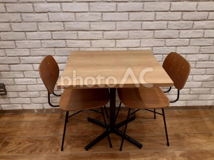 テーブル　イス　対面 椅子,家具,インテリアの写真素材
