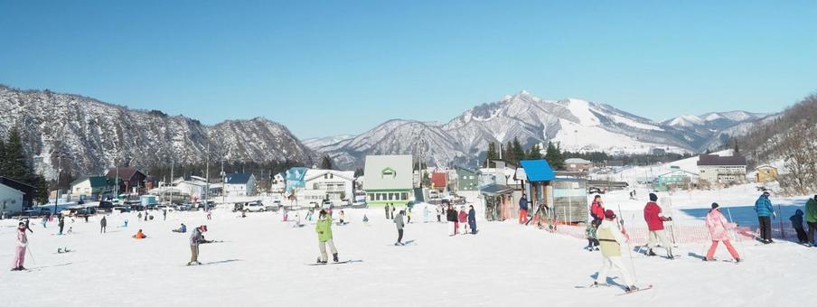 スキー場 雪,ゲレンデ,コースの写真素材