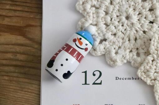 カレンダーとゆきだるま　１２月イメージ 12月,12,１２月の写真素材