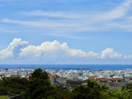首里城から望む那覇港と東シナ海 首里城から望む那覇港と東シナ海 那覇市,浦添市,那覇港の写真素材