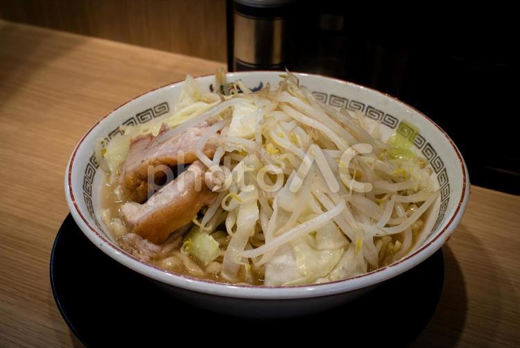 コッテリ豚骨ラーメン ラーメン,コッテリ,チャーシューの写真素材