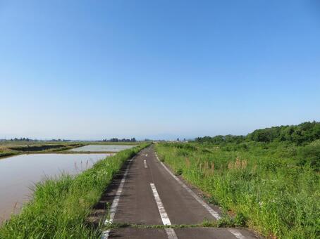 会津若松・熱塩温泉自転車道 自転車道,大川喜多方,サイクリングロードの写真素材