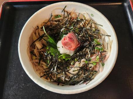 梅おろし蕎麦 梅おろし蕎麦の写真