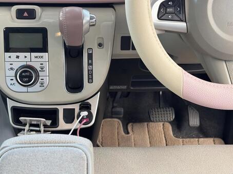 軽自動車の運転席周りとインパネ 自動車,車,軽自動車の写真素材