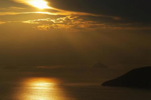 雲間からの写真