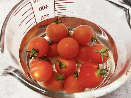 Photo, tomato, petit tomatoes, measuring cup, 