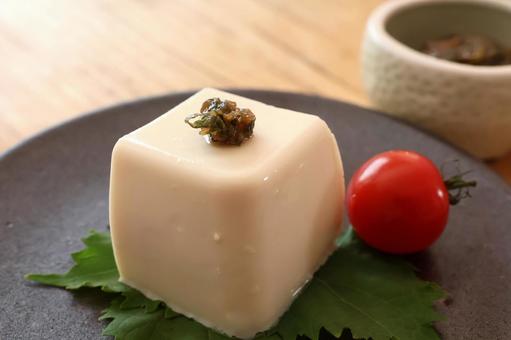 冷ややっこと大葉味噌(アップ) 冷ややっこと大葉味噌(アップ) 大葉味噌,冷ややっこ,豆腐の写真素材