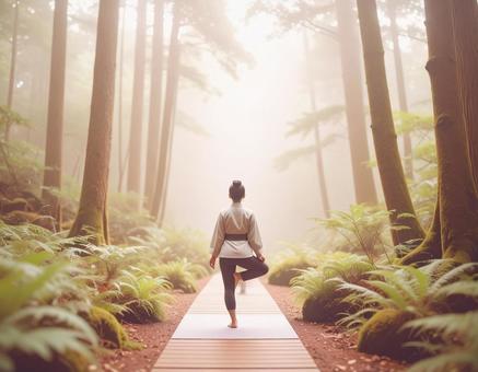 ヨガする女性の写真