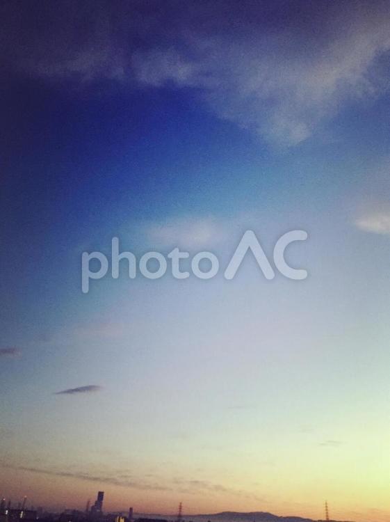 2016年最後の夕焼け空 2016年,たそがれ,シルエットで映すの写真素材