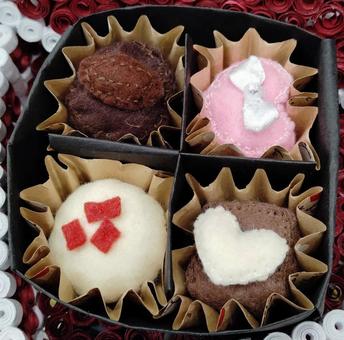 【洋菓子】チョコレート4種 【洋菓子】チョコレート4種の写真