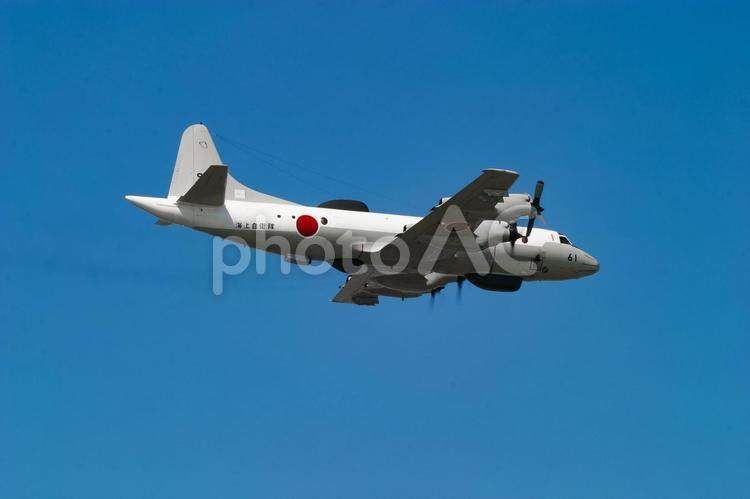 飛行する海上自衛隊の航空機UP-3D 自衛隊,海上自衛隊,upー3dの写真素材