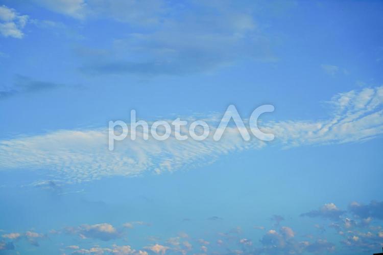 秋の空 晴,天候,背景の写真素材
