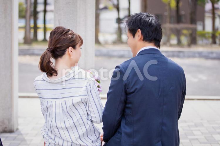 カジュアルビジネスの会社員 プロポーズ,恋活,婚活の写真素材