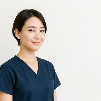 ショートヘアの看護師 ショートヘアの看護師の写真