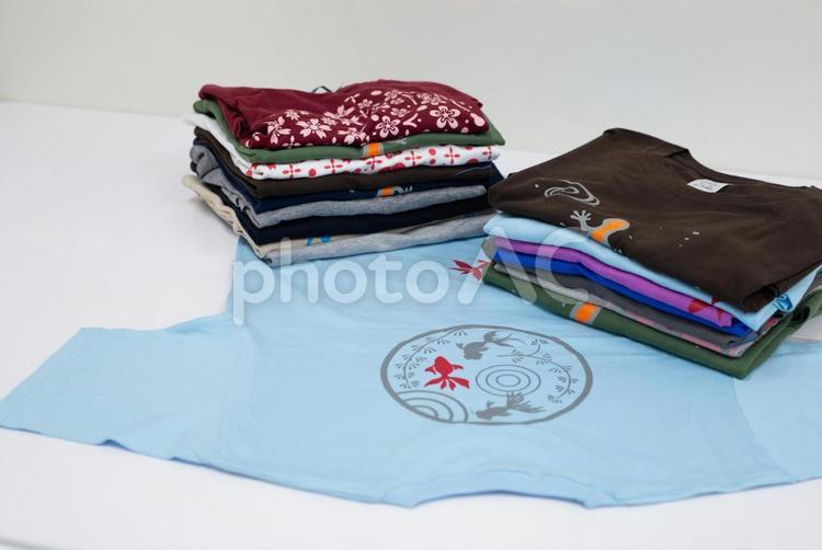 畳んだTシャツのイメージ tシャツ,和柄,生活の写真素材