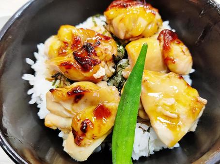 香ばしい照り焼きチキン丼 照り焼き,チキン,鶏肉の写真素材