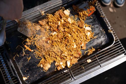 熱々！屋台の鉄板焼きそば 焼きそば,鉄板焼き,屋台料理の写真素材